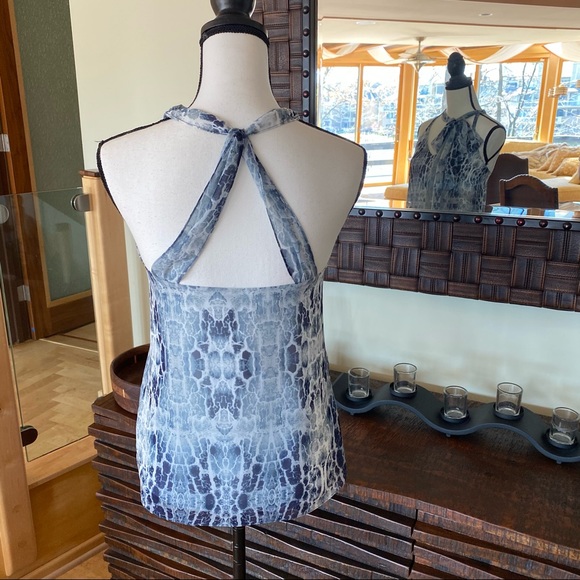 💙HAUTE HIPPIE, XS , Ribbon tie top.NWT !  GORGEOUS TOP !🌷Sultry, yet classy 💙 - Picture 2 of 16